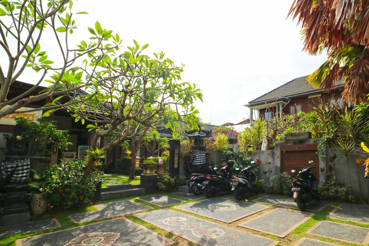 Raj Sindhu Sanur Apartamento Dempassar Exterior foto