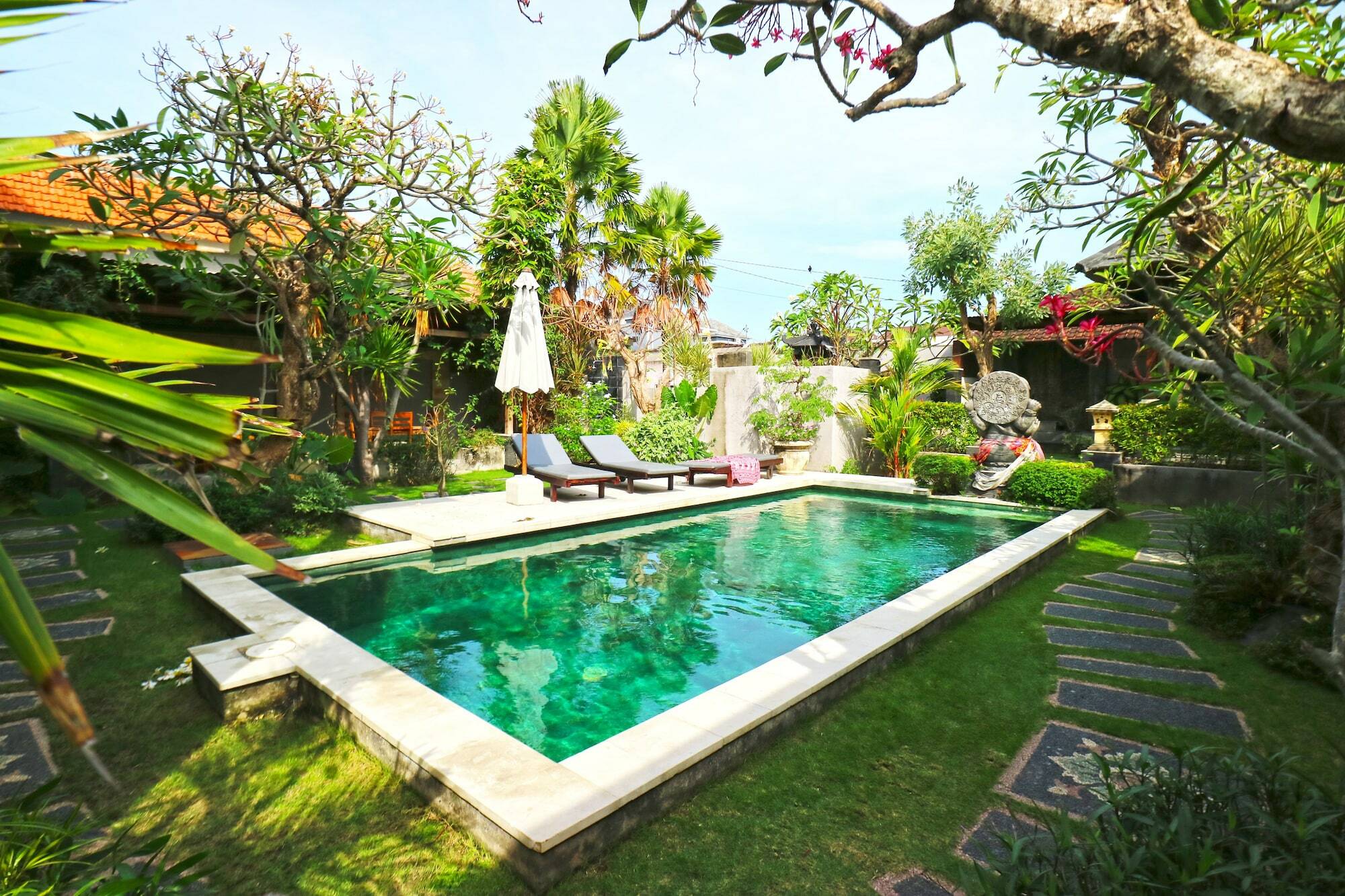 Raj Sindhu Sanur Apartamento Dempassar Exterior foto